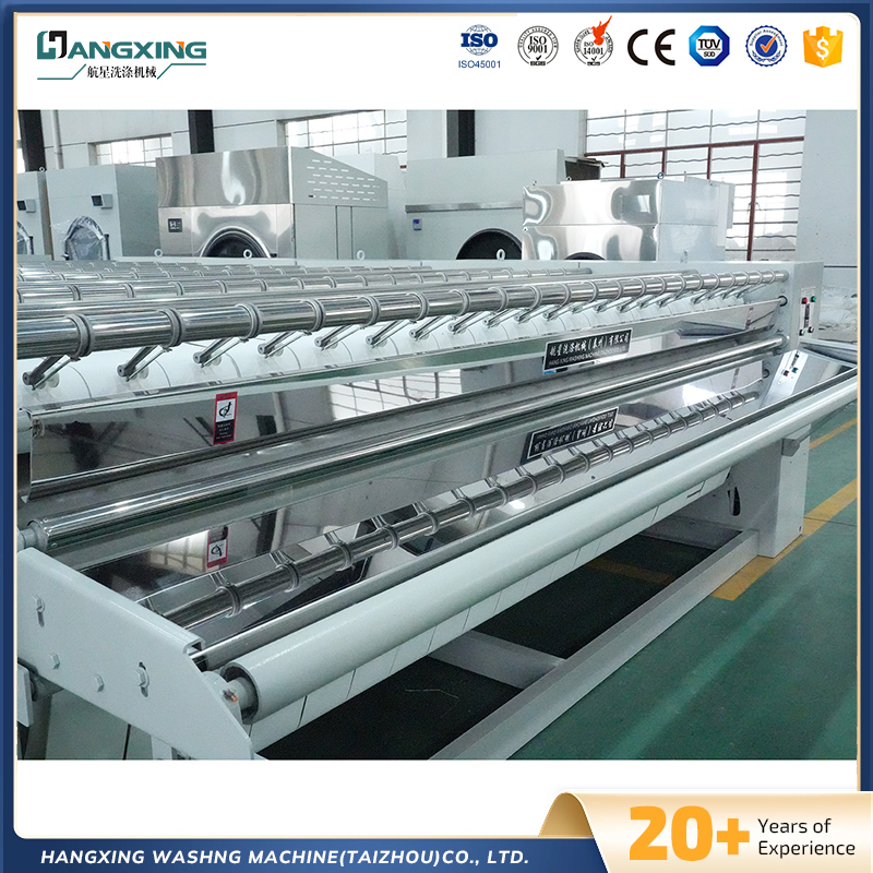 Machine à repasser à rouleaux multiples automatiques Machine à repasser à rouleaux multiples automatiques